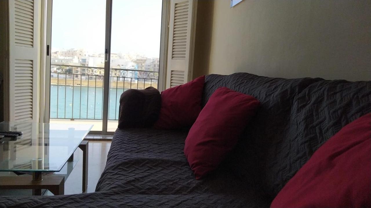 Sea View 2 Bedroom Apartment Marsaskala Bagian luar foto